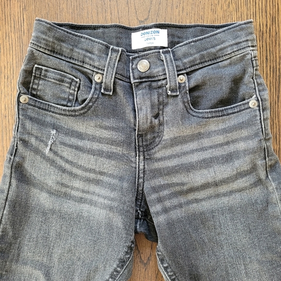 Denizen From Levi's Taper Distressed Gray Jeans Size Boy's 7 Regular - Picture 4 of 10